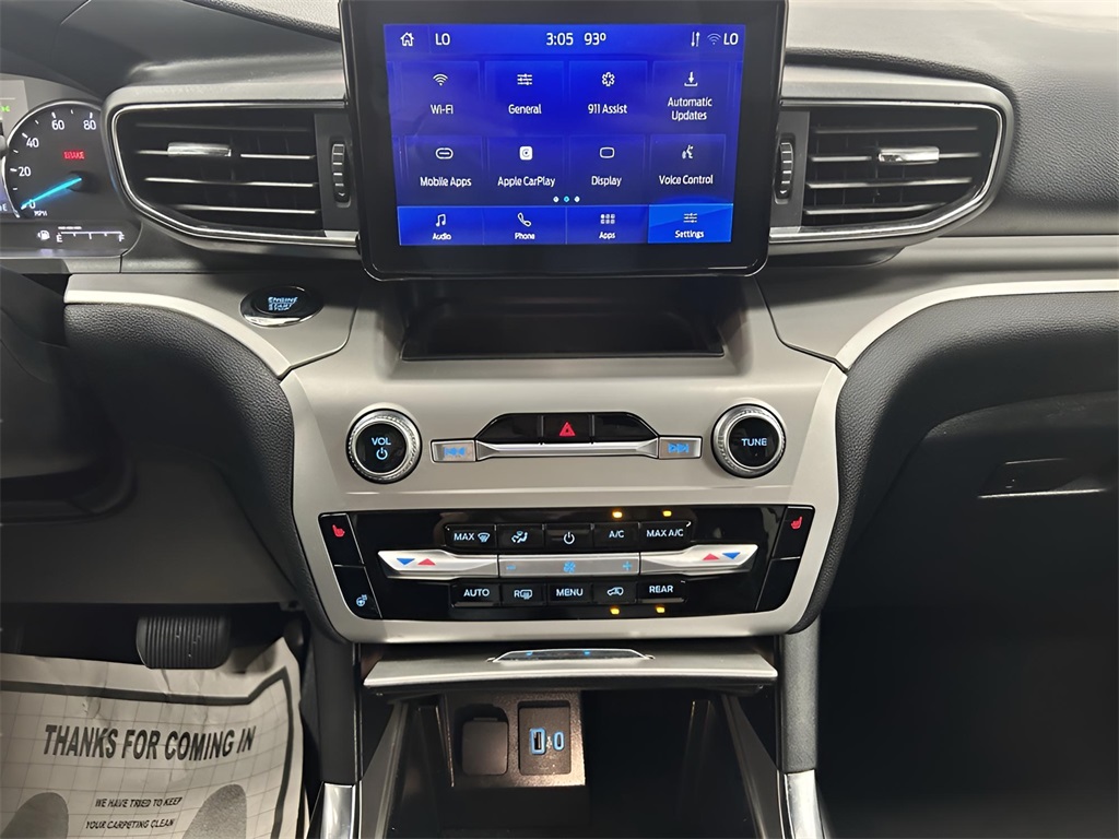 2022 Ford Explorer XLT photo 18
