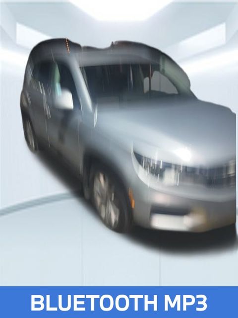 2017 Volkswagen Tiguan Wolfsburg Edition photo 2