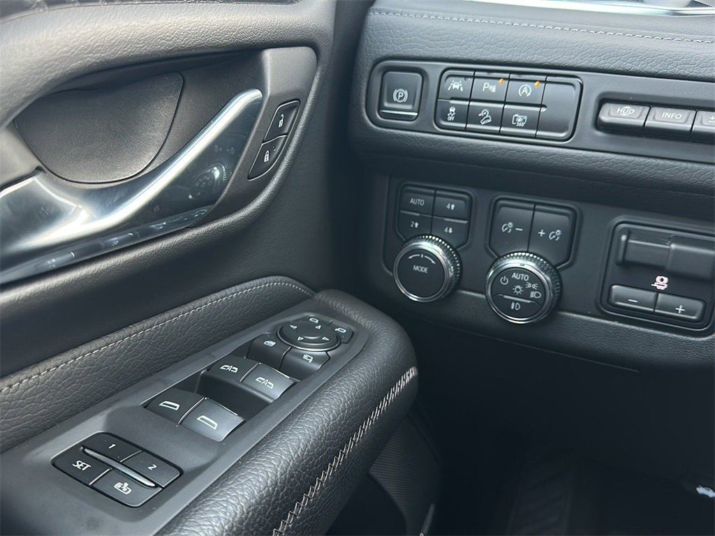 2023 Gmc Yukon Denali photo 20