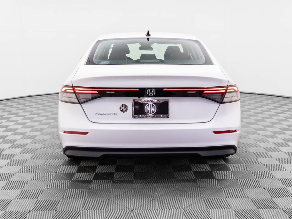 2025 Honda Accord 1.5T SE photo 4