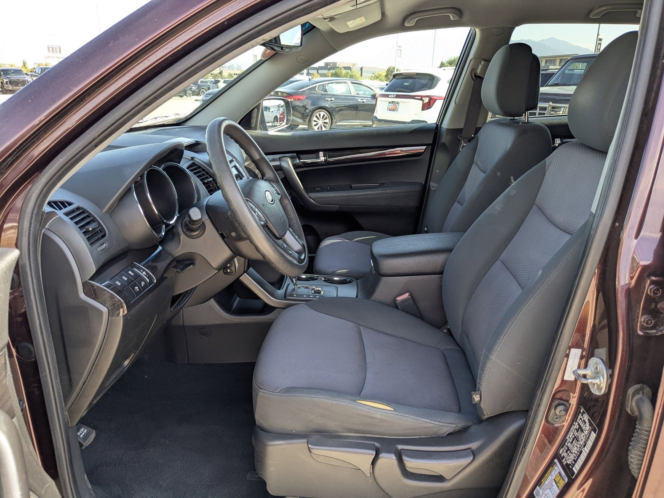 2012 Kia Sorento LX photo 17