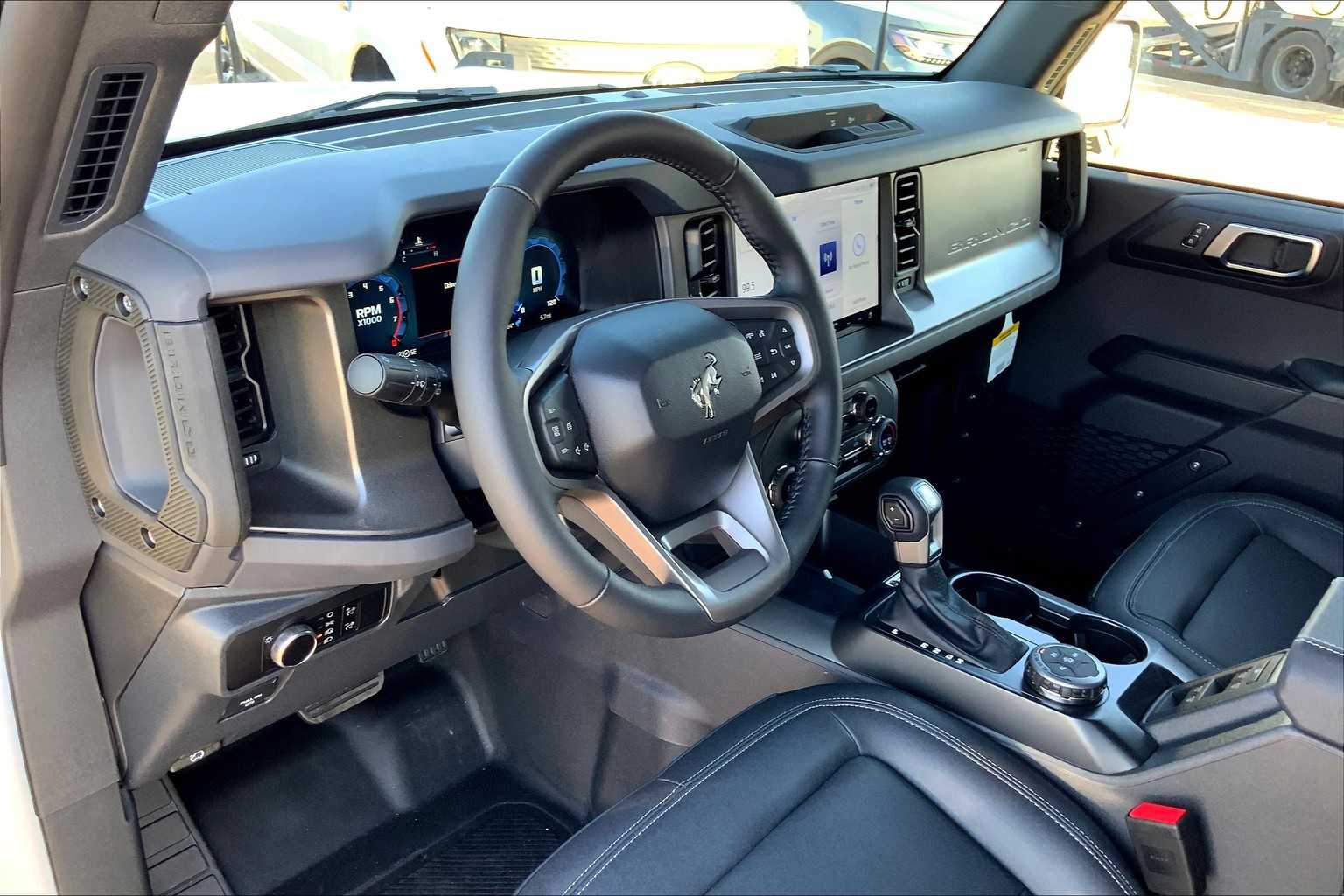 2025 Ford Bronco Big Bend photo 8