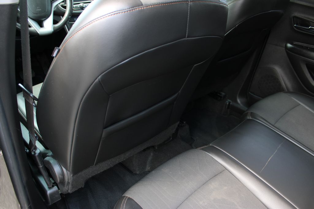 2022 Chevrolet Trax LT photo 43
