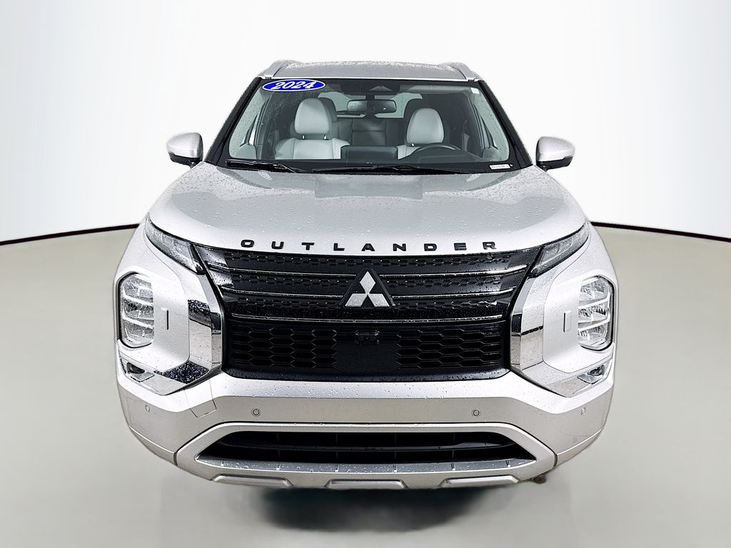 2024 Mitsubishi Outlander SEL photo 3