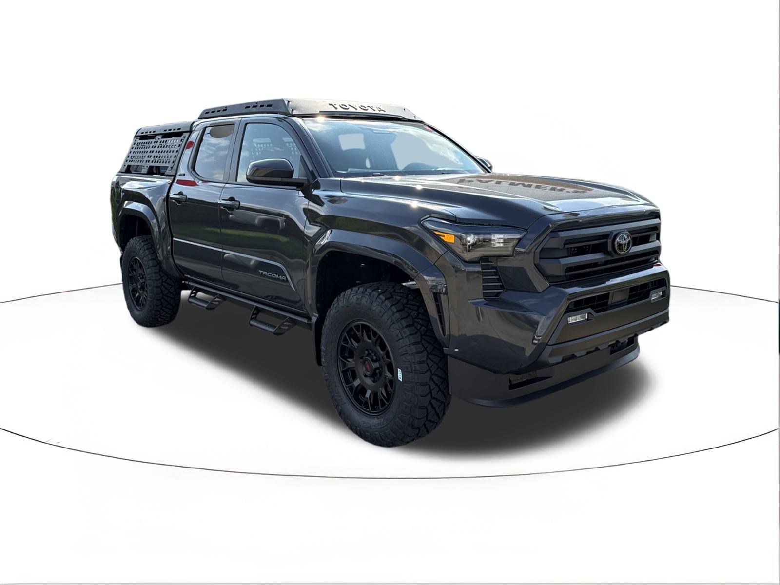 2025 Toyota Tacoma SR5's photo