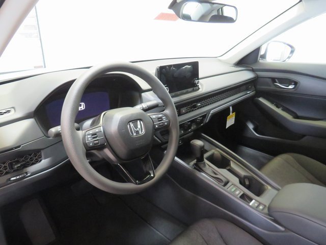 2025 Honda Accord LX photo 3