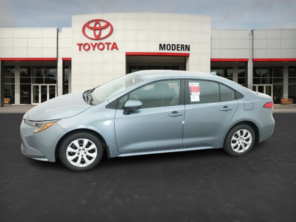 2026 Toyota Corolla LE photo 7