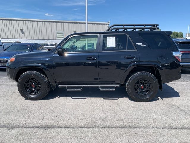 2022 Toyota 4Runner TRD Off-Road Premium photo 4