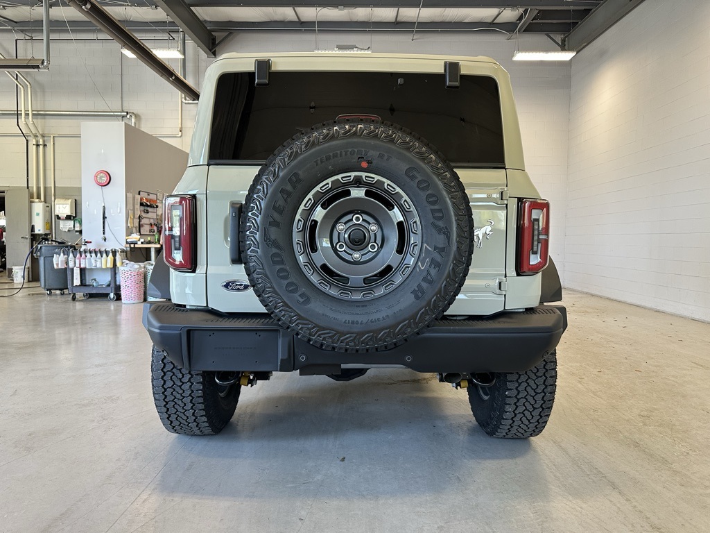 2025 Ford Bronco Badlands photo 4