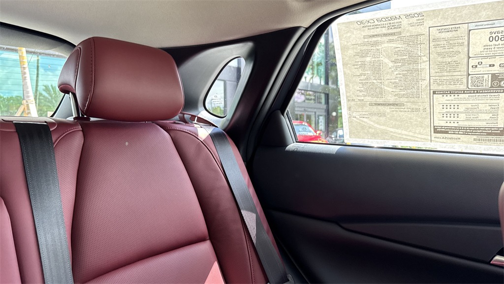 2025 Mazda CX-30 2.5 S Carbon photo 19
