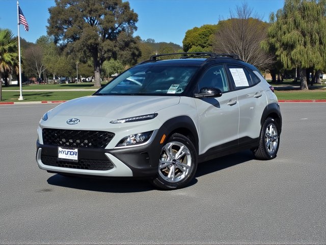 2022 Hyundai Kona SEL's photo