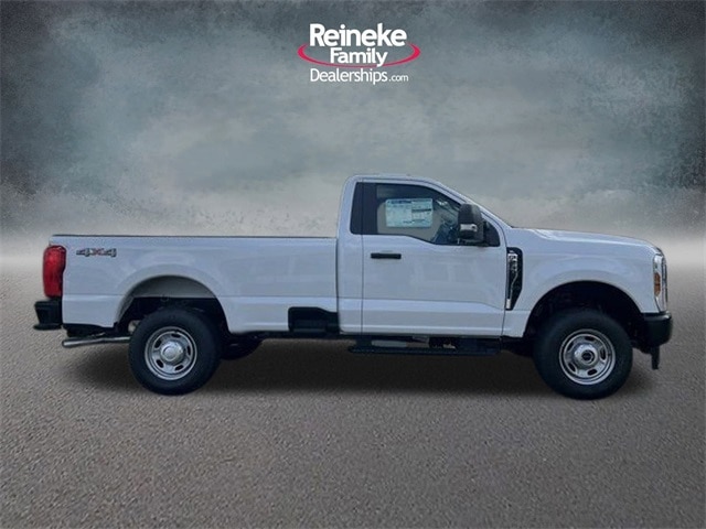 2025 Ford F-250 Super Duty XL's photo