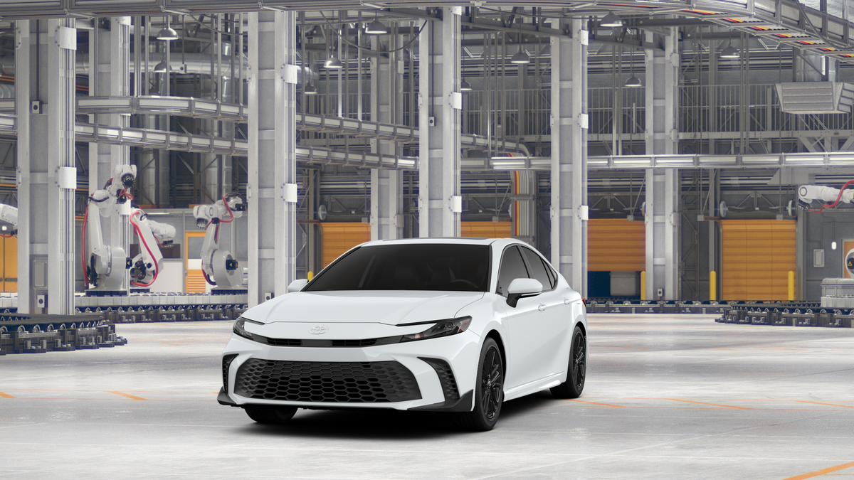 2025 Toyota Camry SE photo 18