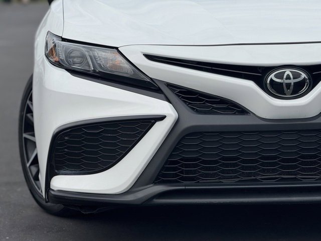 2023 Toyota Camry SE photo 4