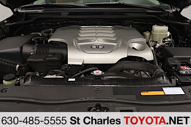 2017 Toyota Land Cruiser Base photo 4