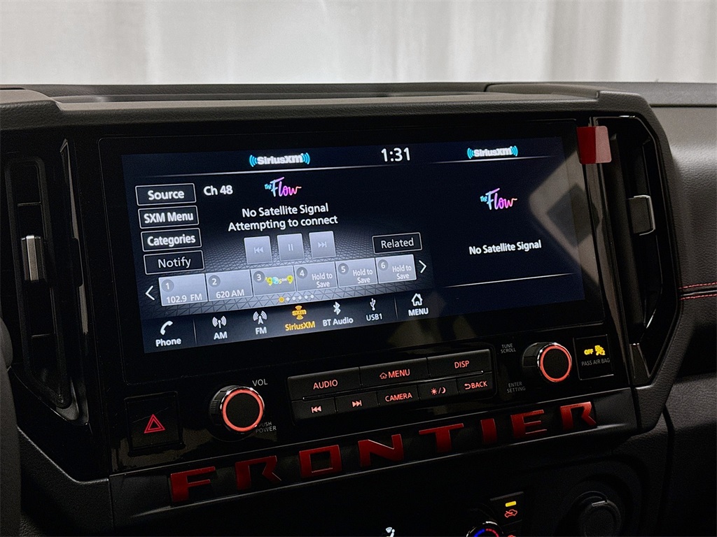 2025 Nissan Frontier PRO-4X photo 25