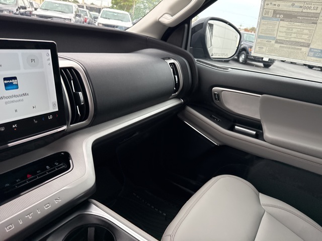2025 Ford Expedition photo 22