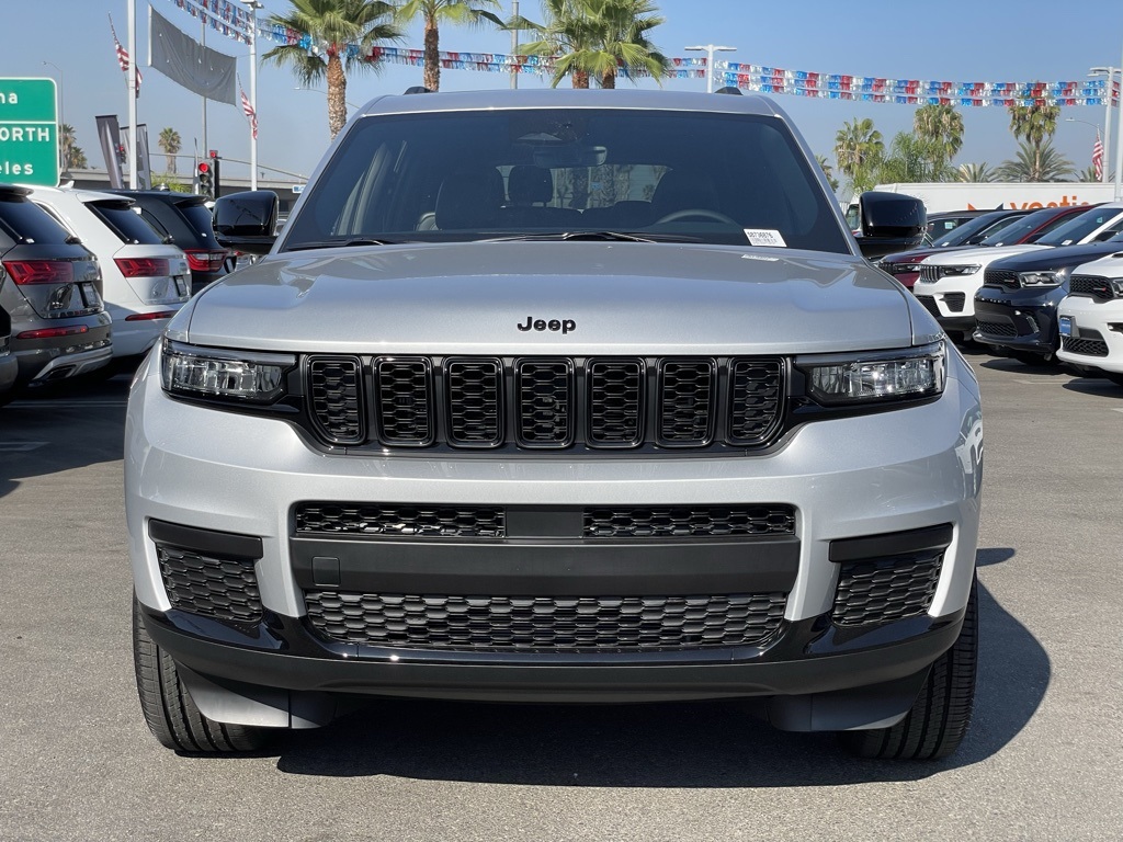 2025 Jeep Grand Cherokee Altitude X photo 9