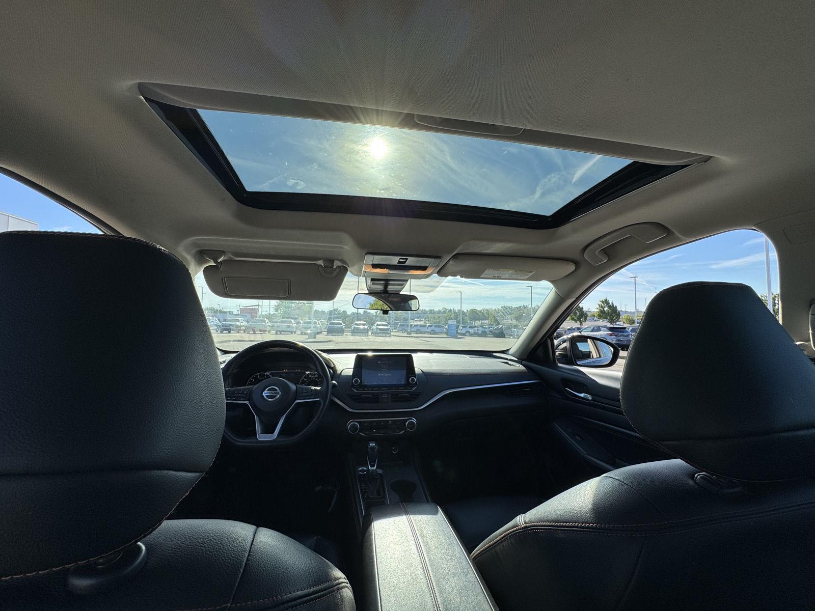 2022 Nissan Altima 2.5 SR photo 24