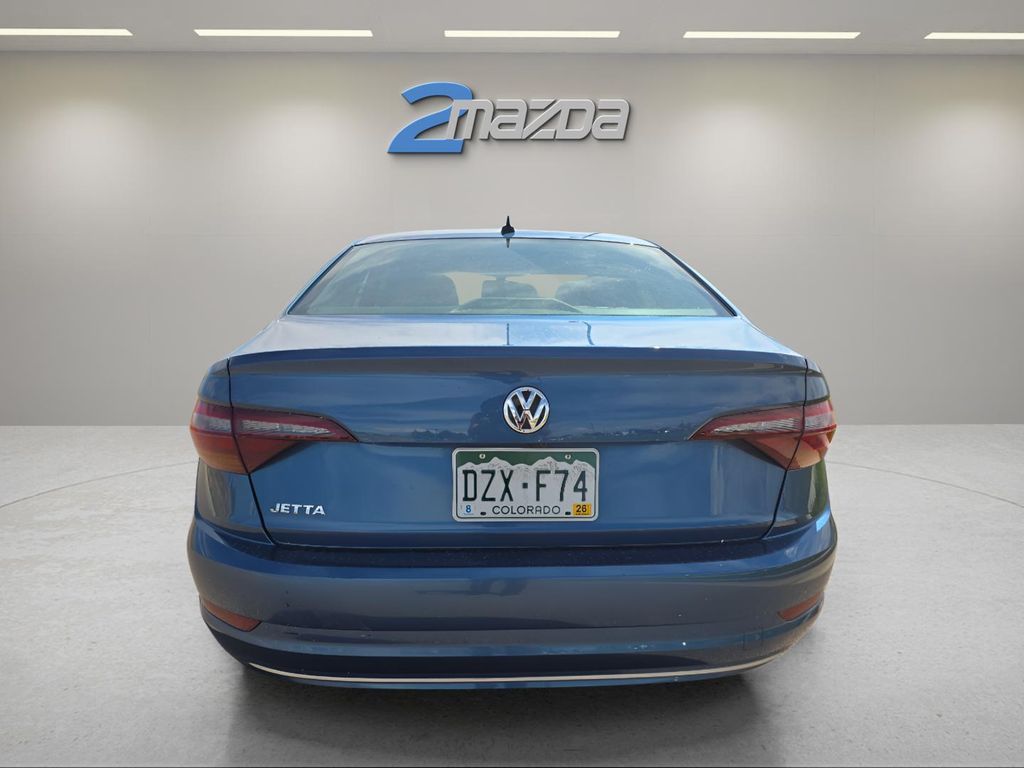 2019 Volkswagen Jetta SE photo 4