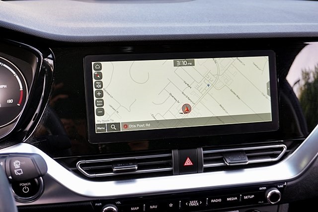 Used 2022 Gray Kia EX Premium image 26