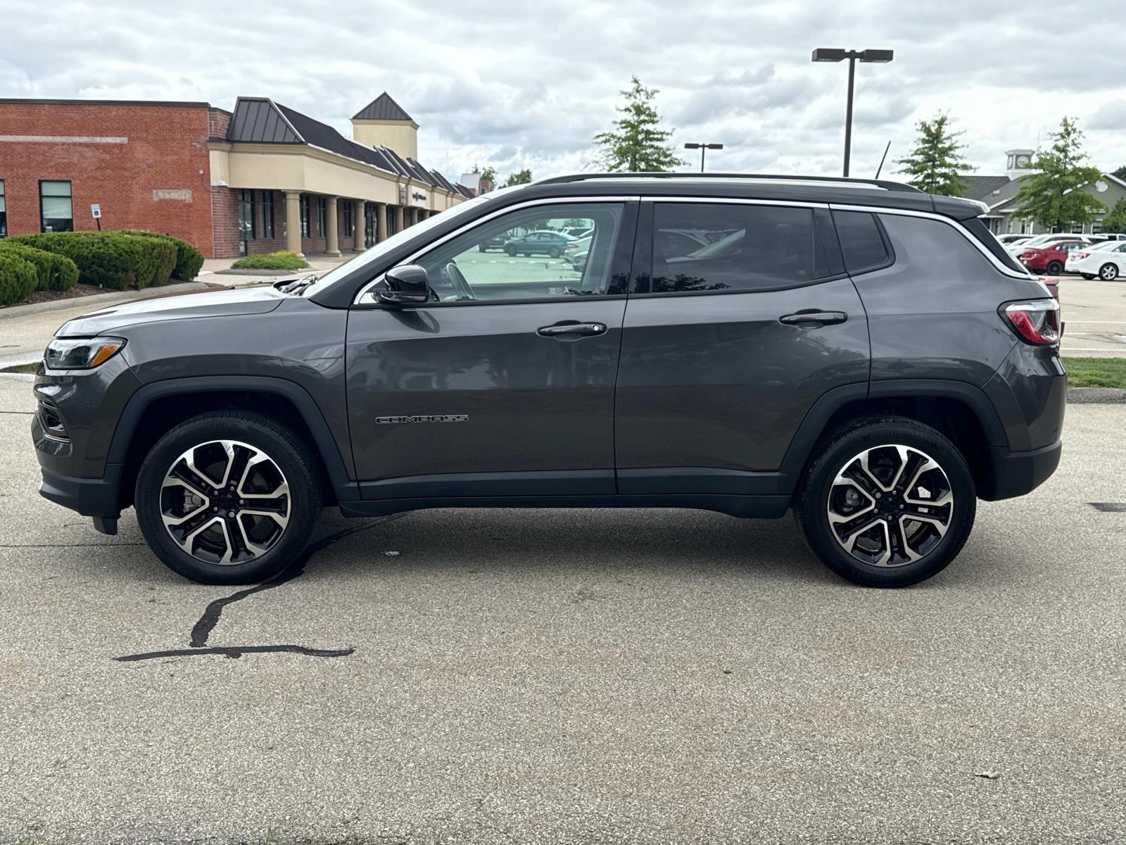 2022 Jeep Compass Limited photo 4