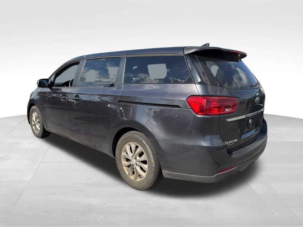 2021 Kia Sedona LX photo 3