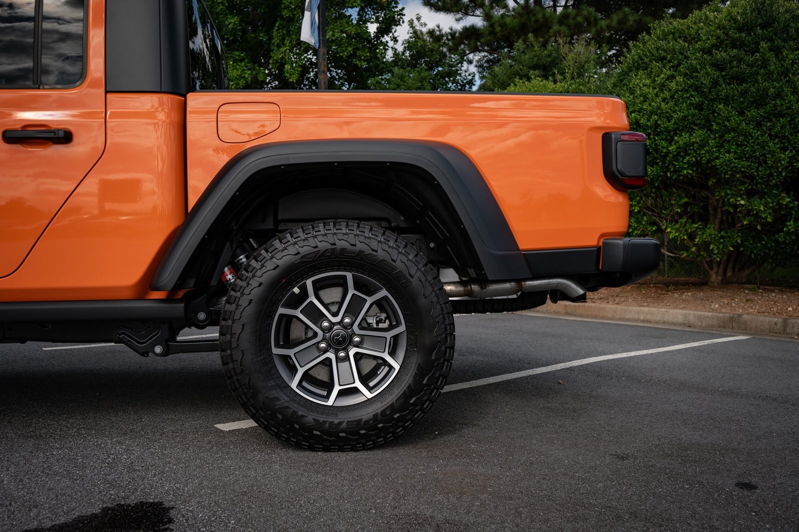2025 Jeep Gladiator Mojave photo 6
