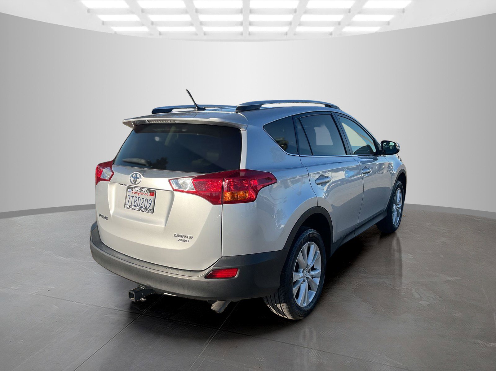 2013 Toyota RAV4 Limited photo 2