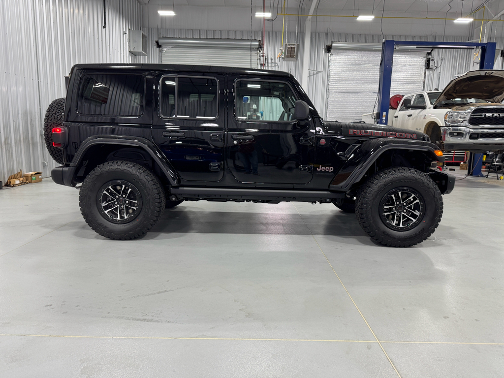 2025 Jeep Wrangler Rubicon X photo 11