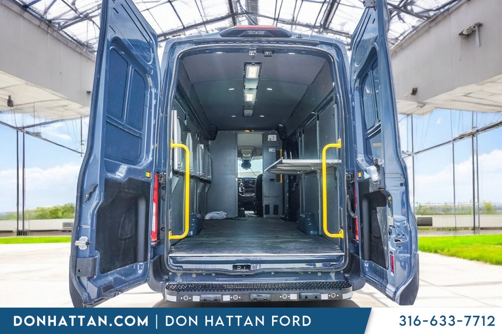 2020 Ford Transit photo 26