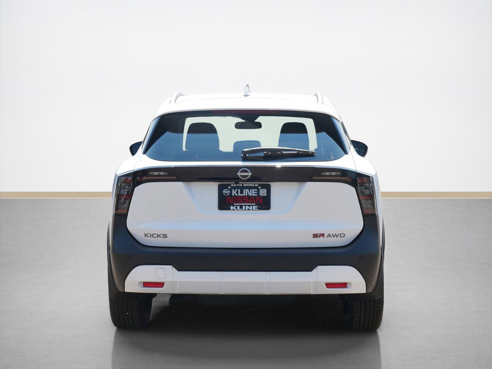 2025 Nissan Kicks SR photo 3