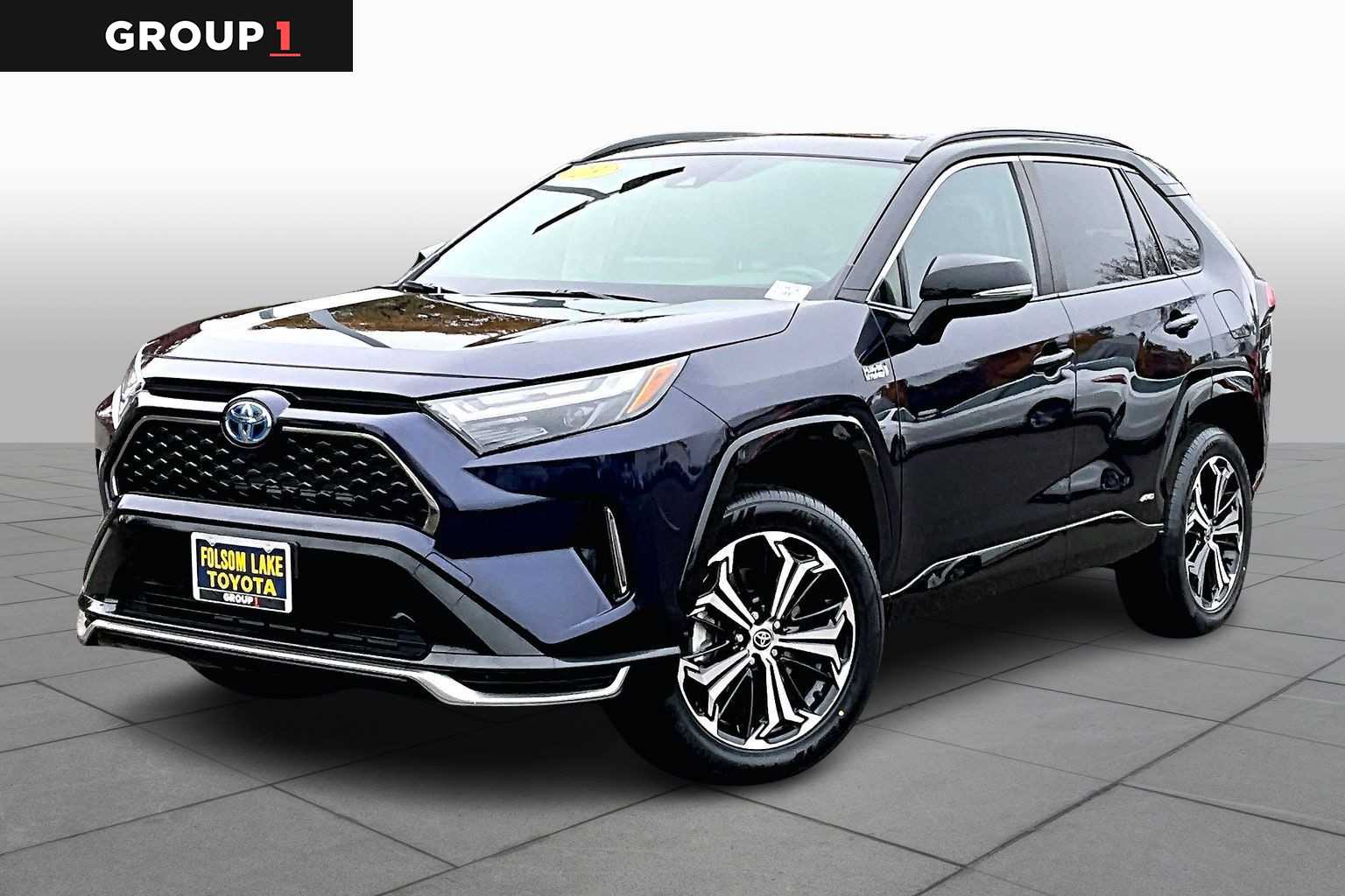 2023 Toyota RAV4 XSE's photo