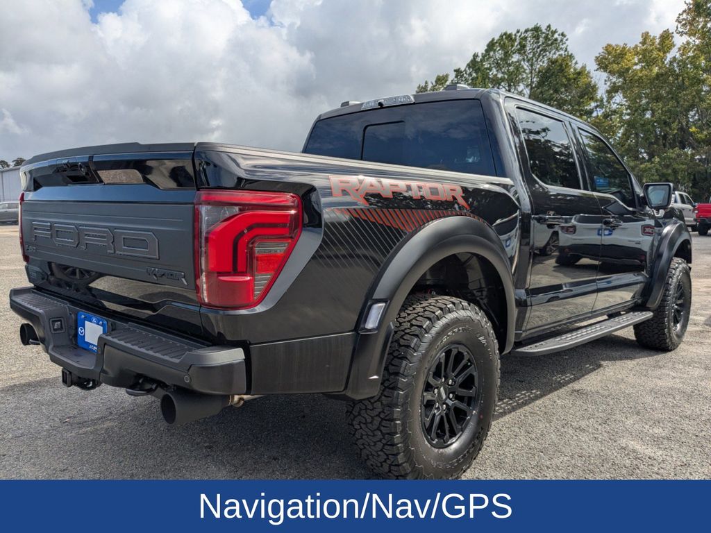 2025 Ford F-150 Raptor photo 3