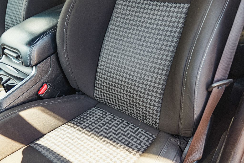 2023 Dodge Charger GT photo 25
