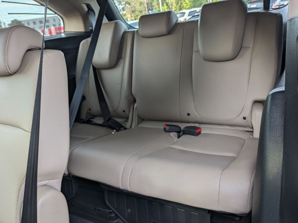 2022 Honda Odyssey Touring photo 21