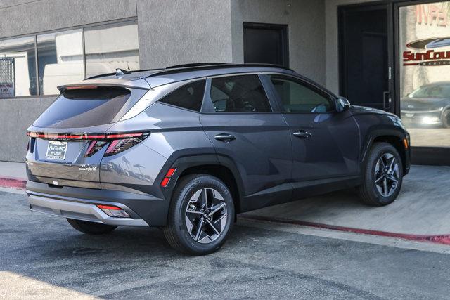 New 2025 Titan Gray Hyundai SEL Convenience image 37