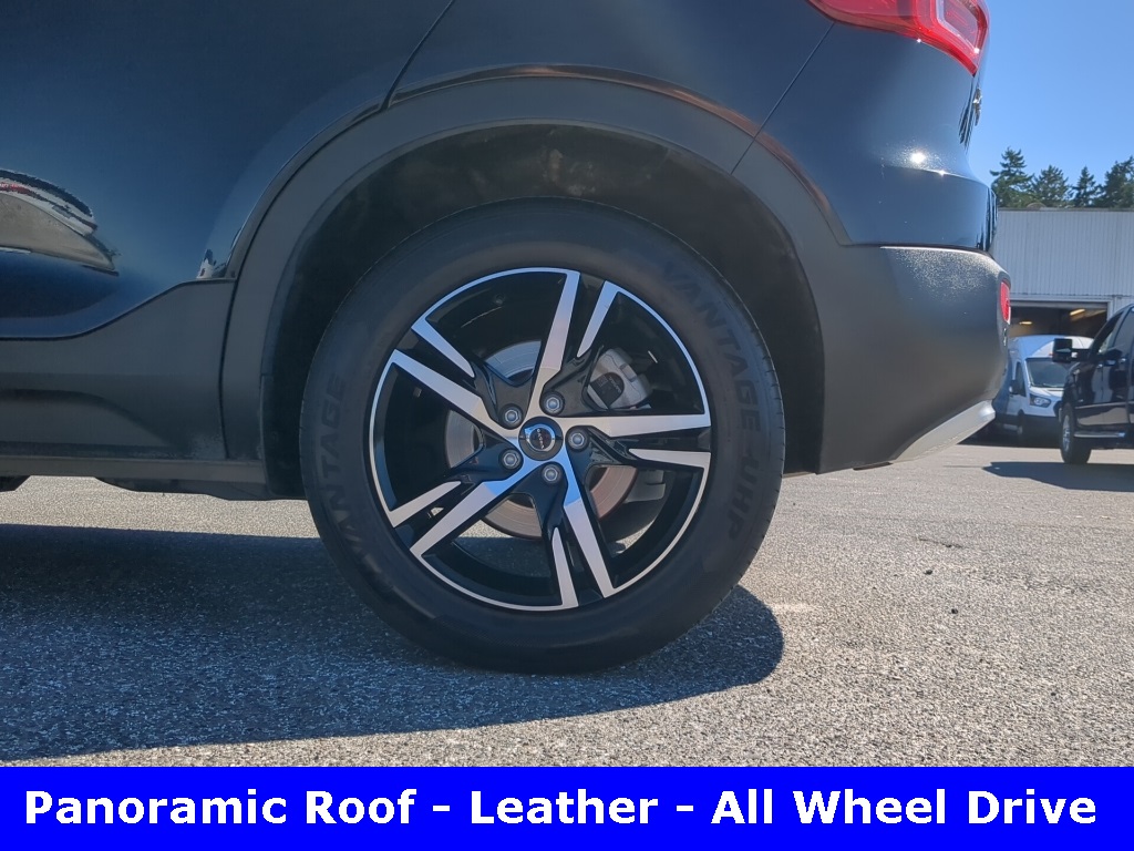 2024 Volvo XC40 Core photo 25