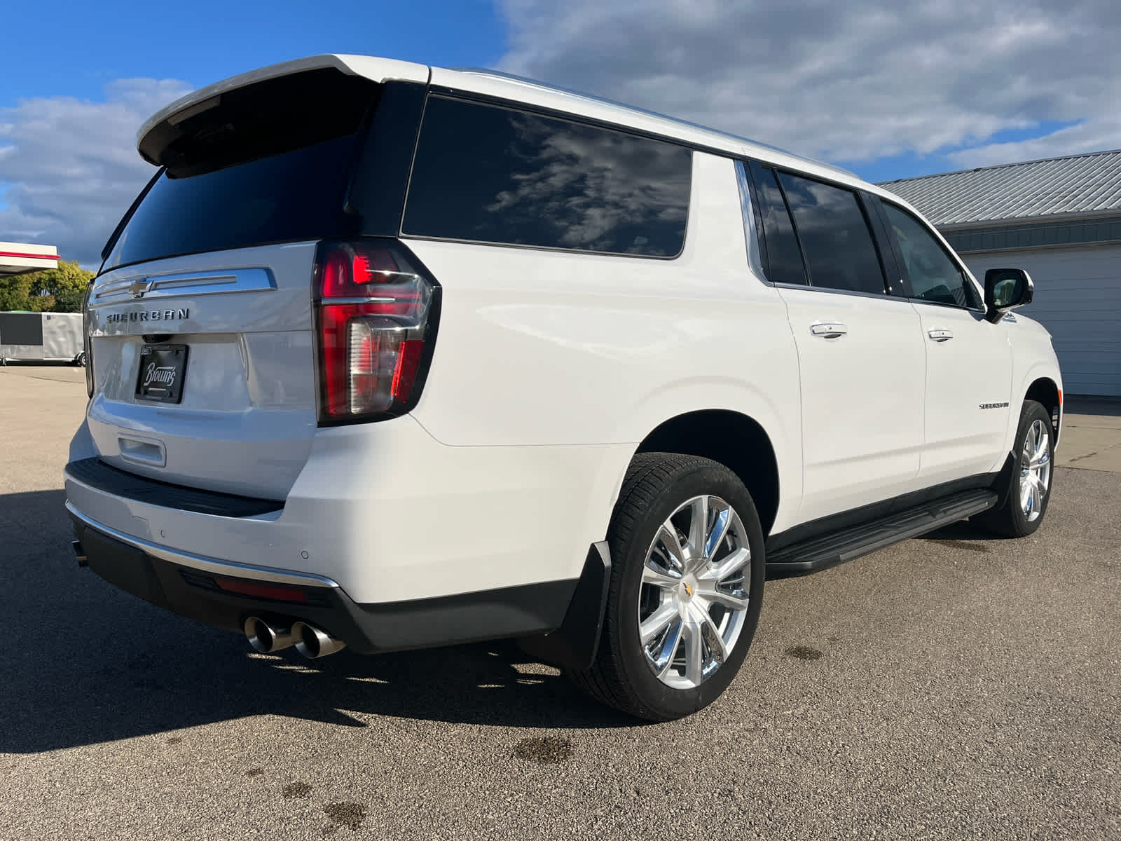 2023 Chevrolet Suburban High Country photo 7