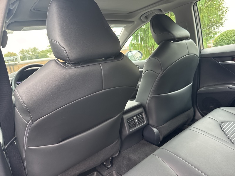 2022 Toyota Camry SE photo 36