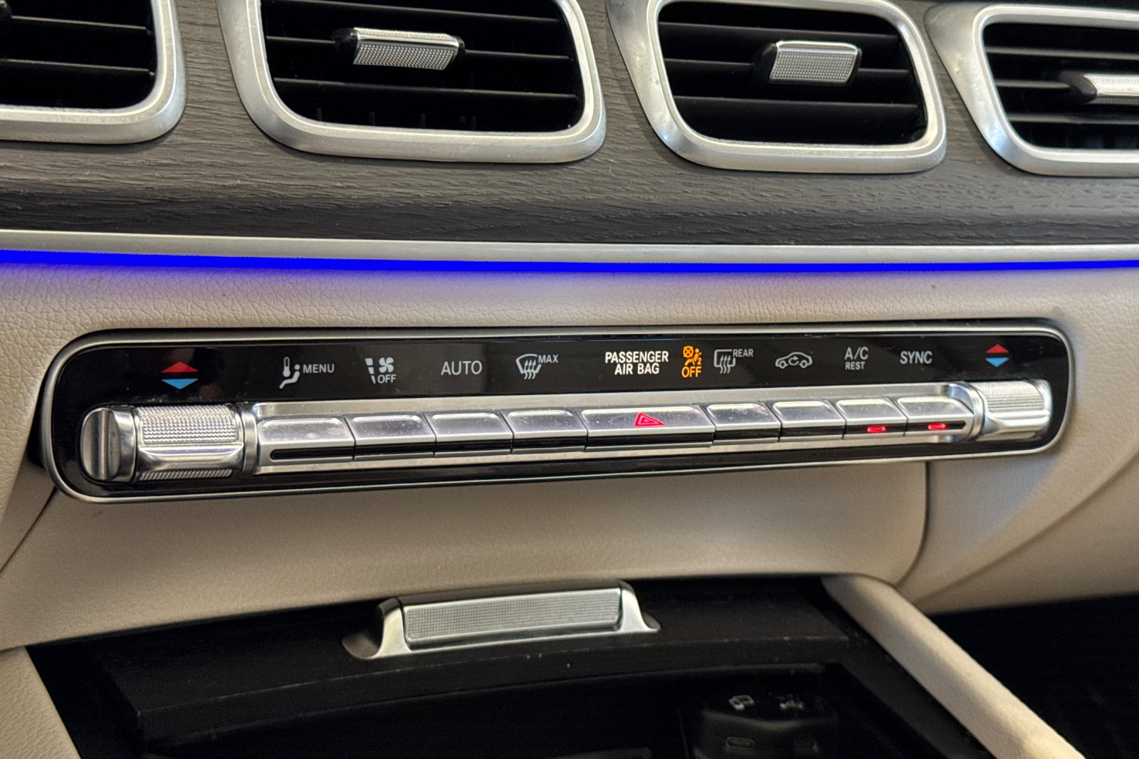 2022 Mercedes Benz GLS 450 4MATIC photo 18
