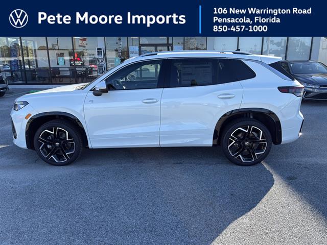 2026 Volkswagen Tiguan SEL R-LINE TURBO's photo