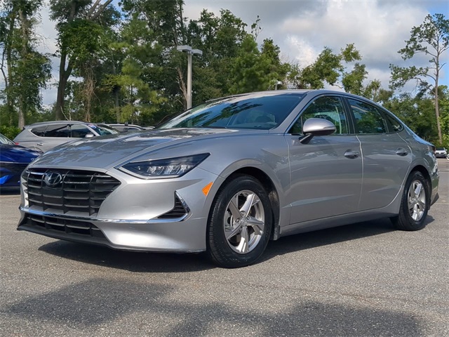 2022 Hyundai Sonata SE photo 2