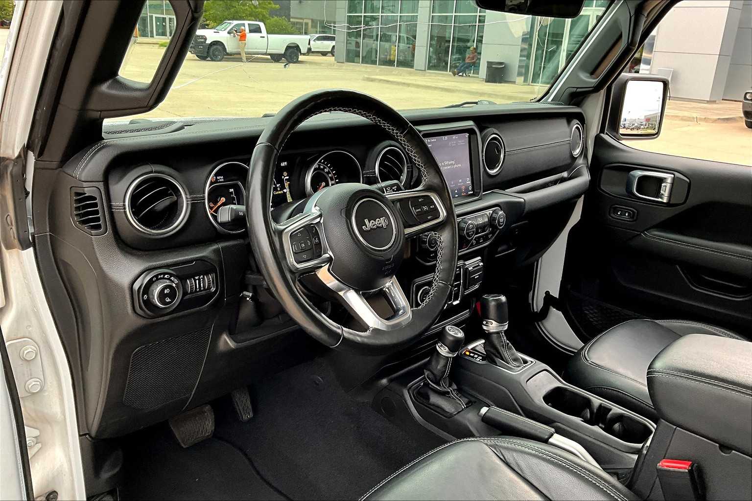 2021 Jeep Gladiator Overland photo 16