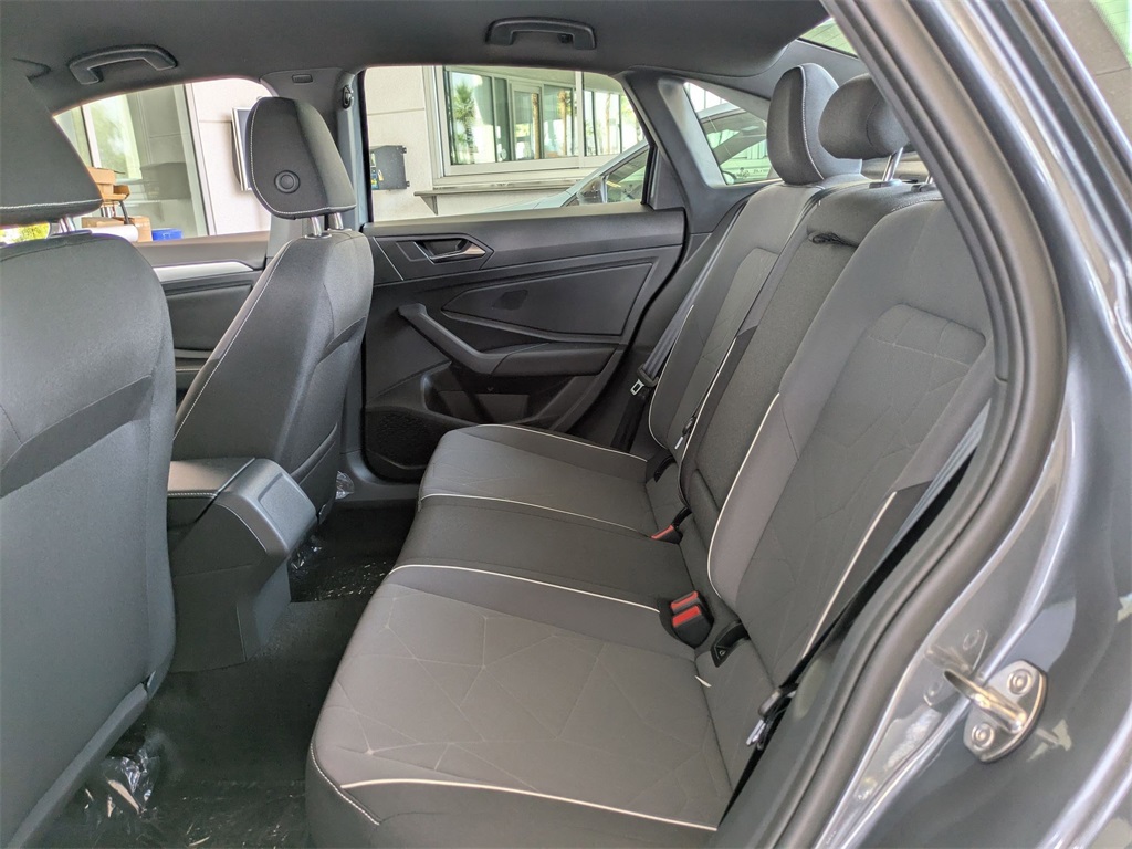 2025 Volkswagen Jetta 1.5T Sport photo 16