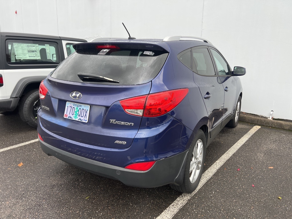 2010 Hyundai Tucson GLS photo 3