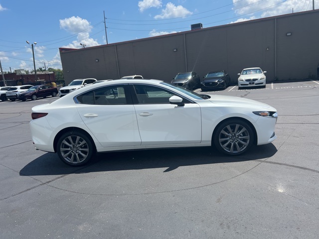 2025 Mazda Mazda3 2.5 s Preferred photo 4