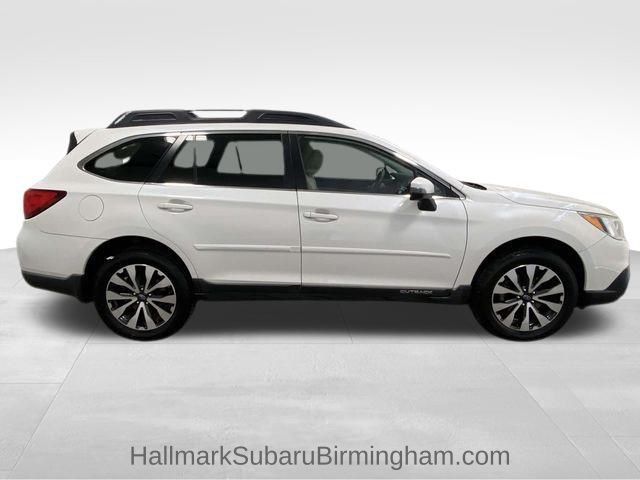 2015 Subaru Outback 3.6R Limited photo 2