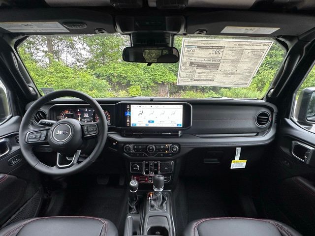 2025 Jeep Wrangler Rubicon photo 25