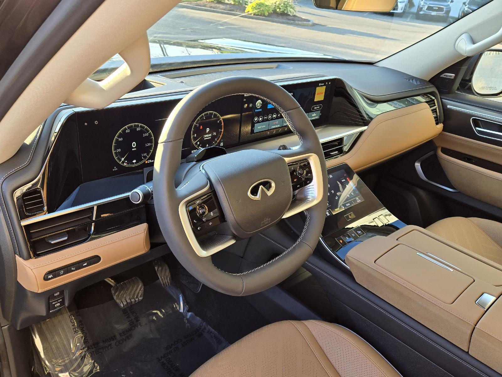 2025 Infiniti QX80 Luxe photo 9